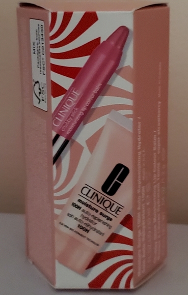 💝Clinique 2-Pc. Merry Moisture Hydration Set - Picture 2 of 6